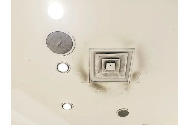 福岡県のファッションビル